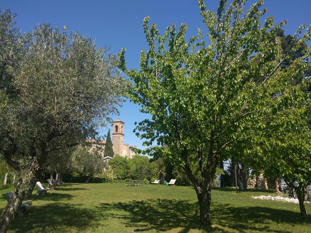 Casa Ghibellina Apartment Castelbellino Bagian luar foto