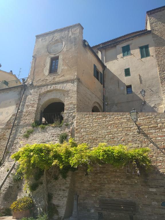 Casa Ghibellina Apartment Castelbellino Bagian luar foto